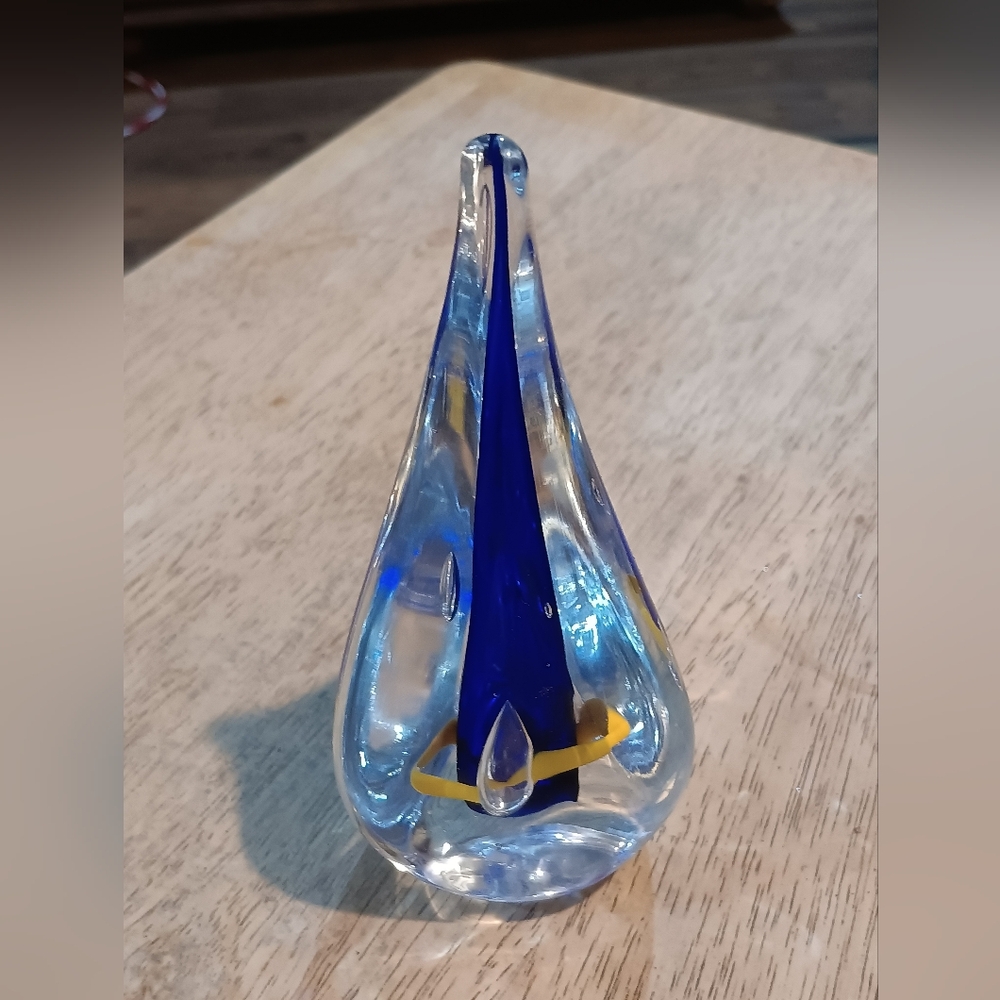Elegant Blue and Yellow Lead Crystal Art Paper Weight